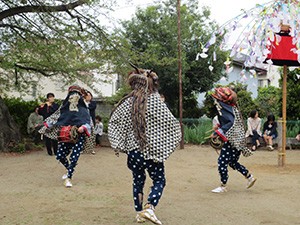 東矢島長良神社の獅子舞